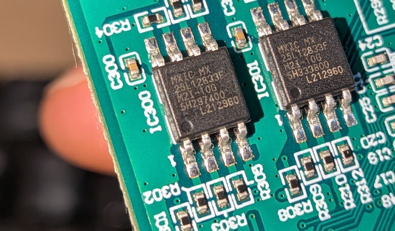 IC300 (left) + IC301 (right), stickers removed